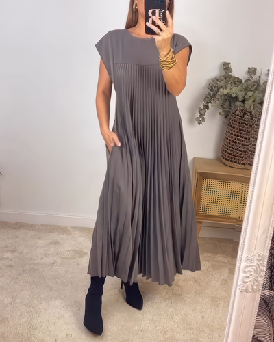 Clarissa | Elegant Long Dress in Classic Style